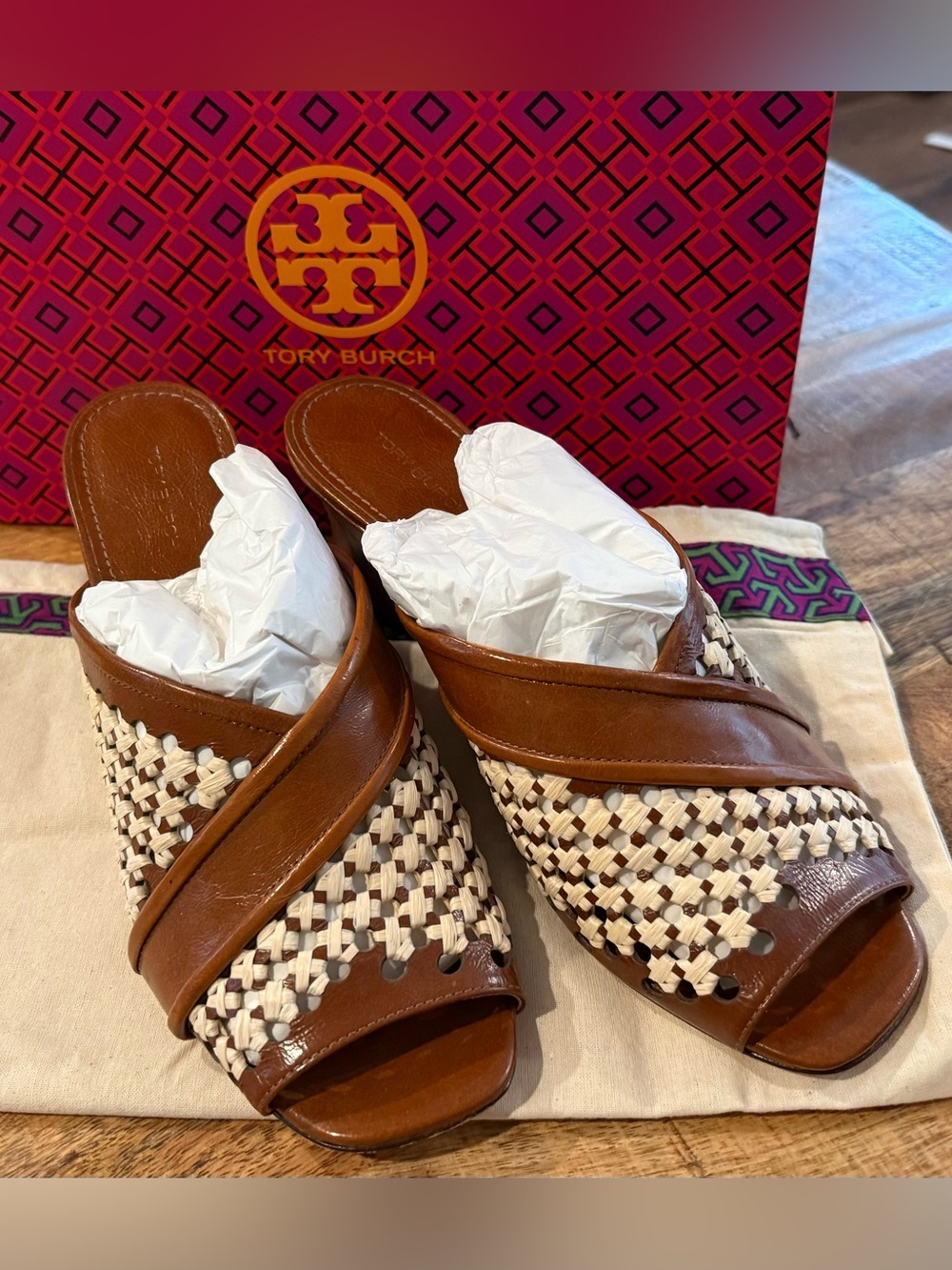 Tory Burch Woven Raffia Wedge Sandals Size 8.5